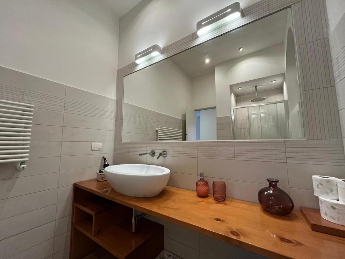 La Dolce Vita - Luxury Colosseum Boutique Apartment โรม ภายนอก รูปภาพ